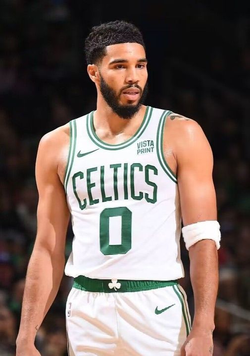 🏀凯尔特人vs公牛前瞻：拉文复出，塔图姆率队力争捍卫主场